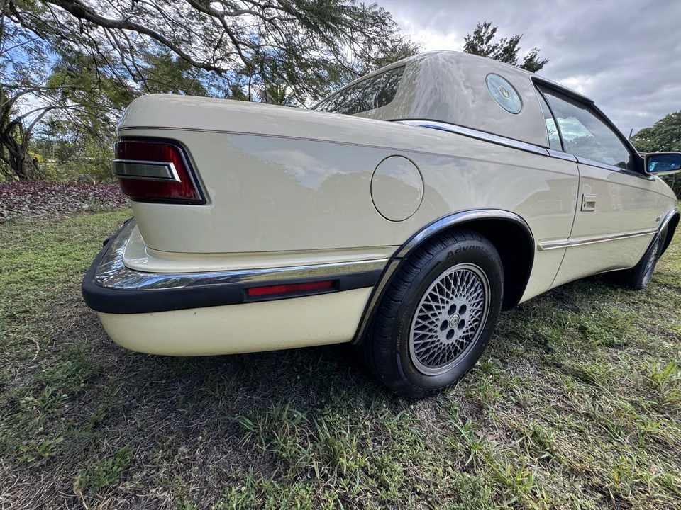 1989 Chrysler TC by Maserati - Image 22 of 31