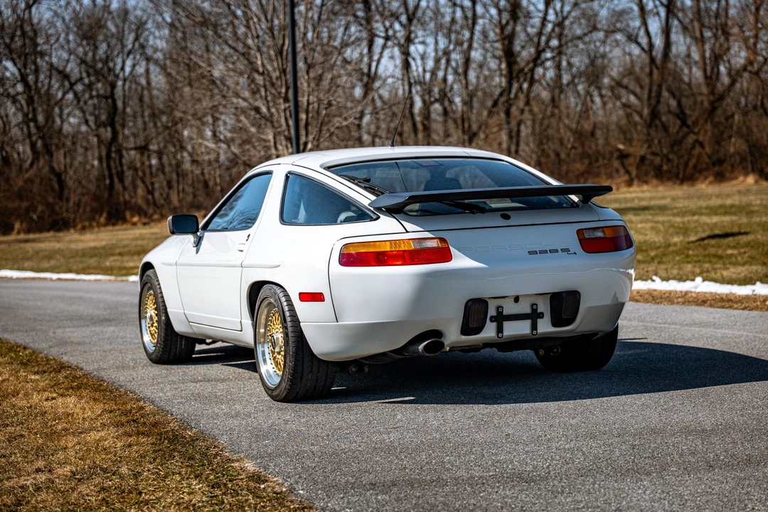 1989 Porsche 928 S4 - Image 12 of 31