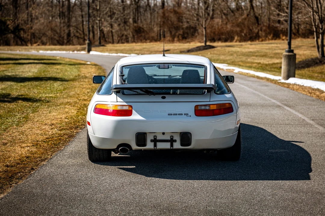 1989 Porsche 928 S4 - Image 13 of 31