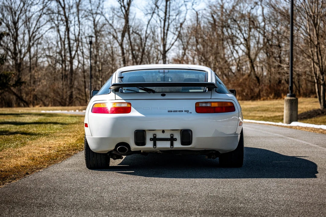 1989 Porsche 928 S4 - Image 14 of 31