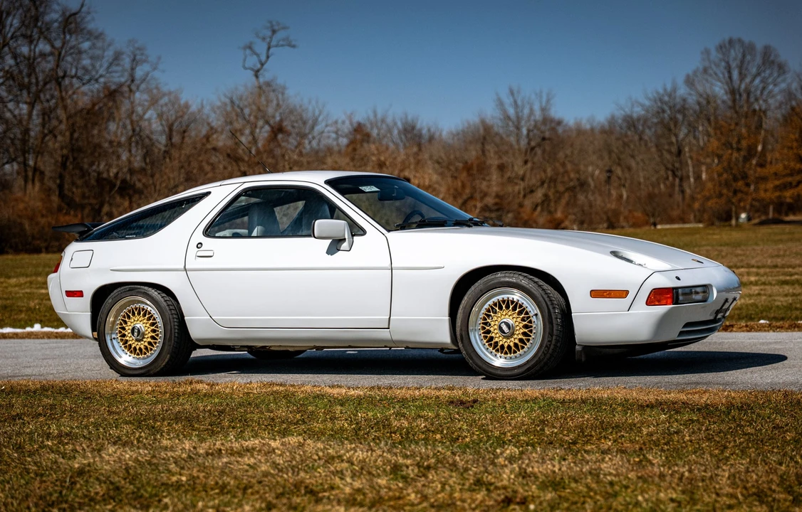 1989 Porsche 928 S4 - Image 24 of 31