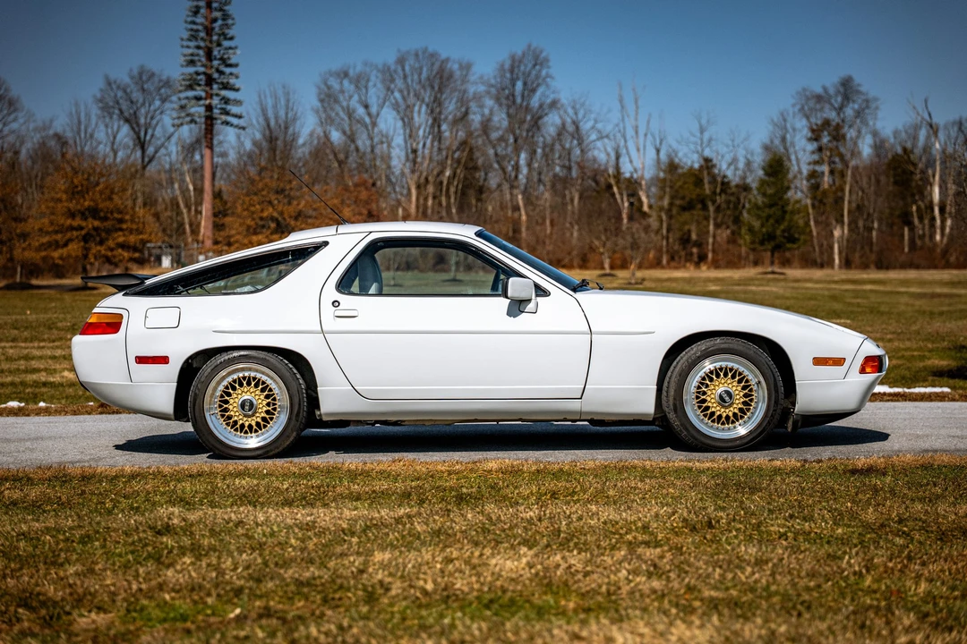 1989 Porsche 928 S4 - Image 23 of 31
