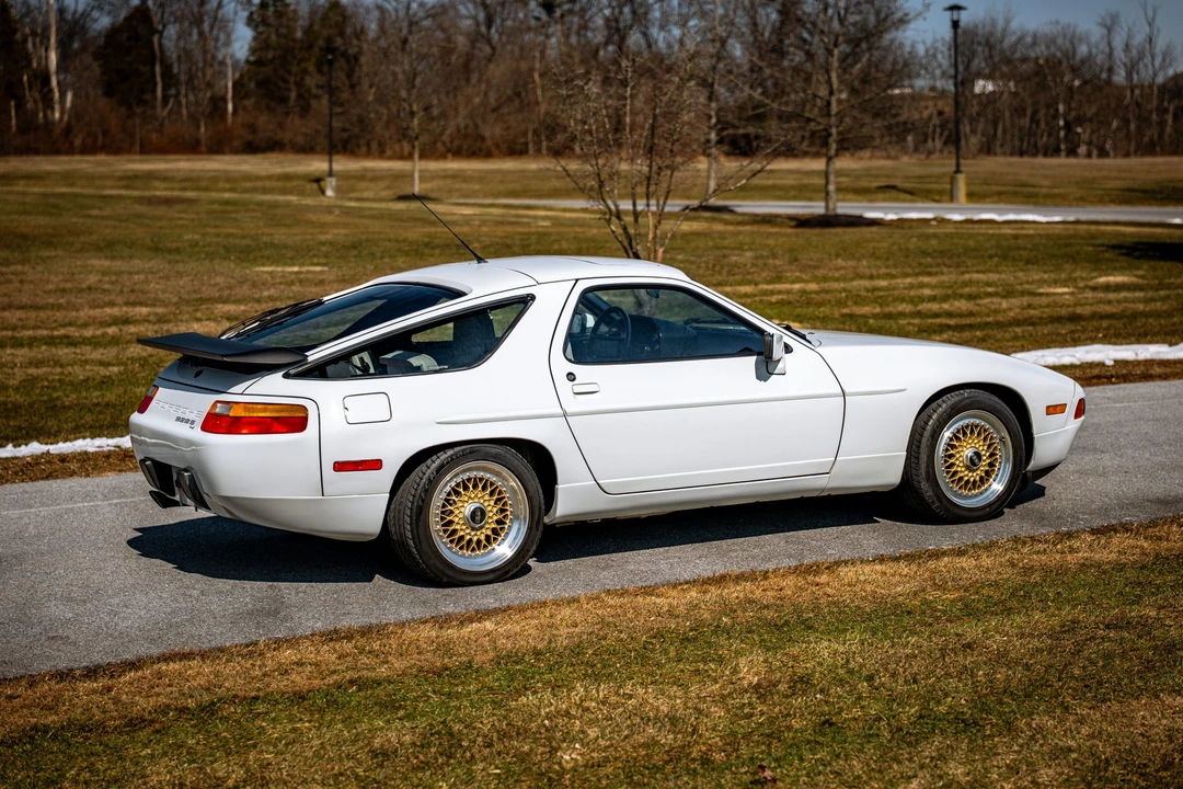 1989 Porsche 928 S4 - Image 19 of 31