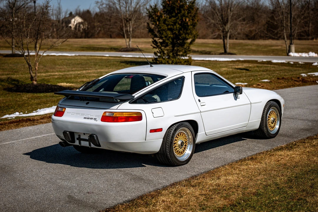 1989 Porsche 928 S4 - Image 18 of 31