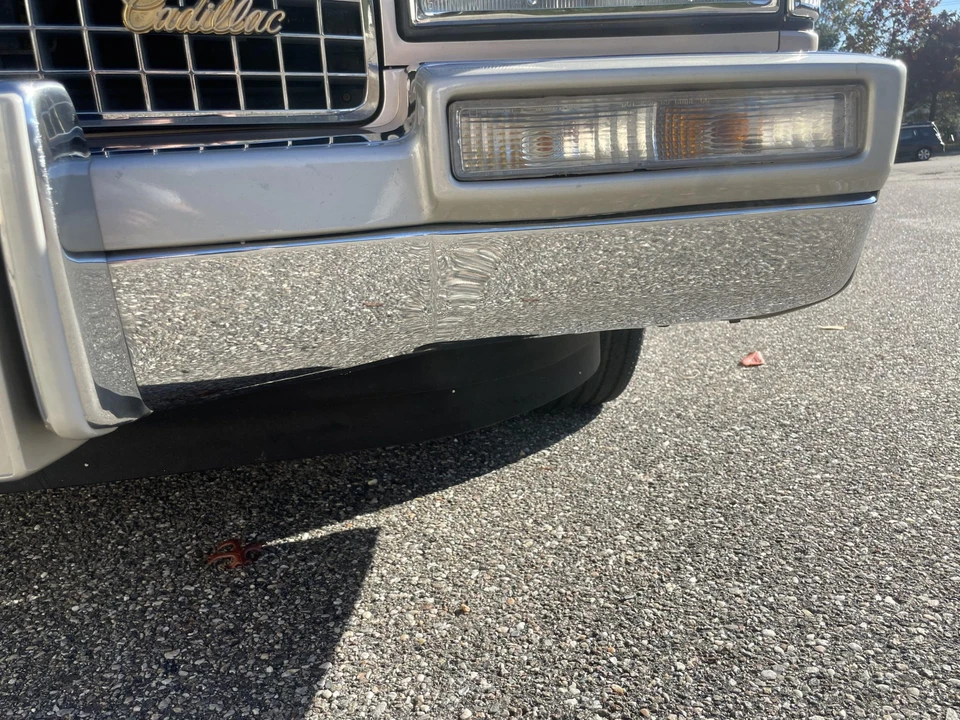 1990 Cadillac Fleetwood - Image 30 of 31