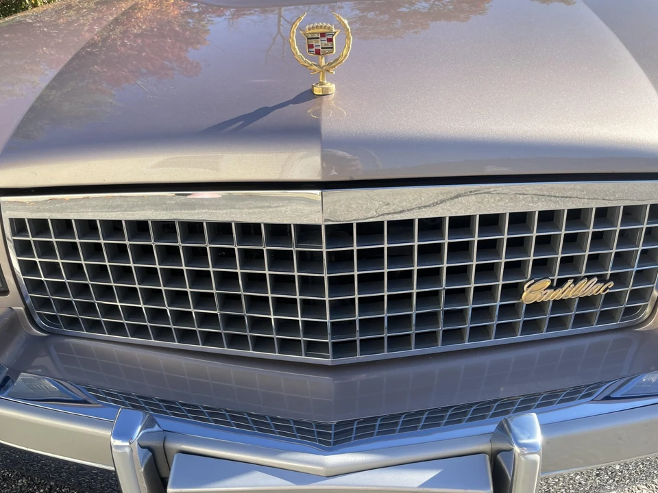 1990 Cadillac Fleetwood - Image 27 of 31