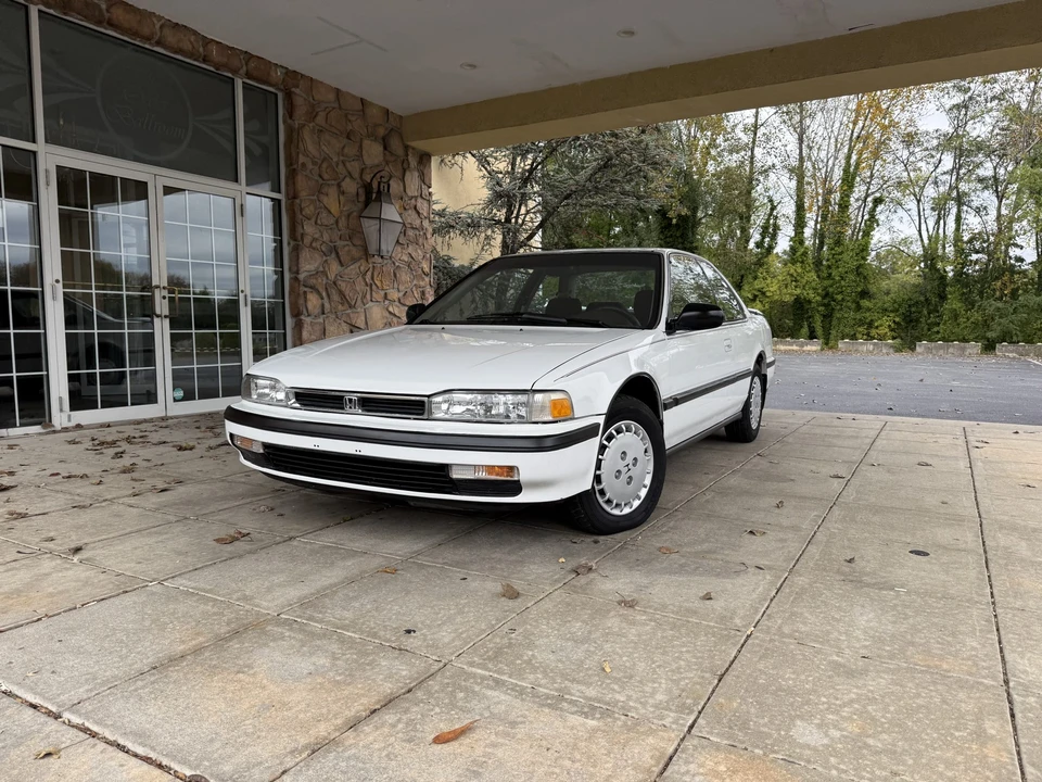 1990 Honda Accord 4th Gen - Image 5 of 31