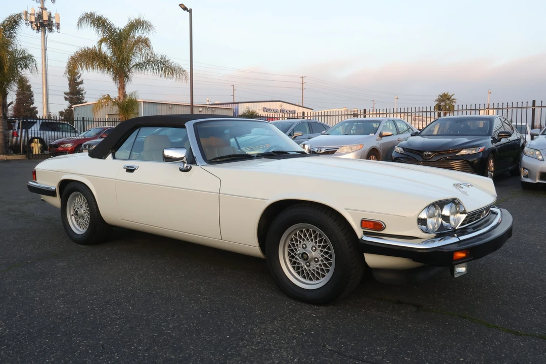 1990 Jaguar XJS Convertible - Image 23 of 31