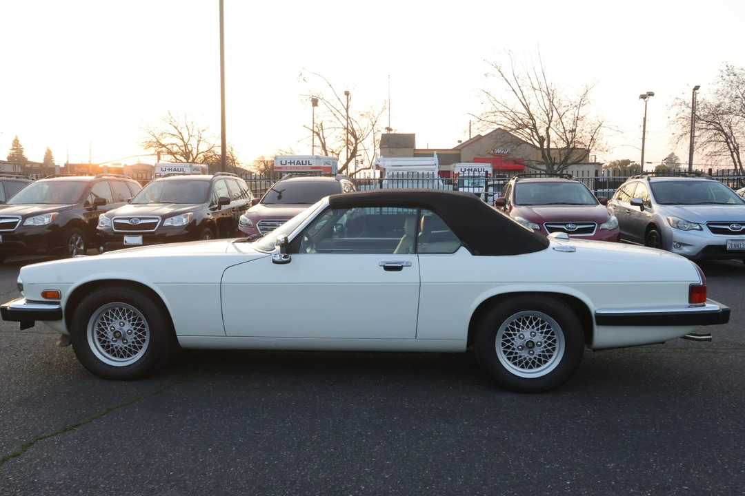 1990 Jaguar XJS Convertible - Image 8 of 31