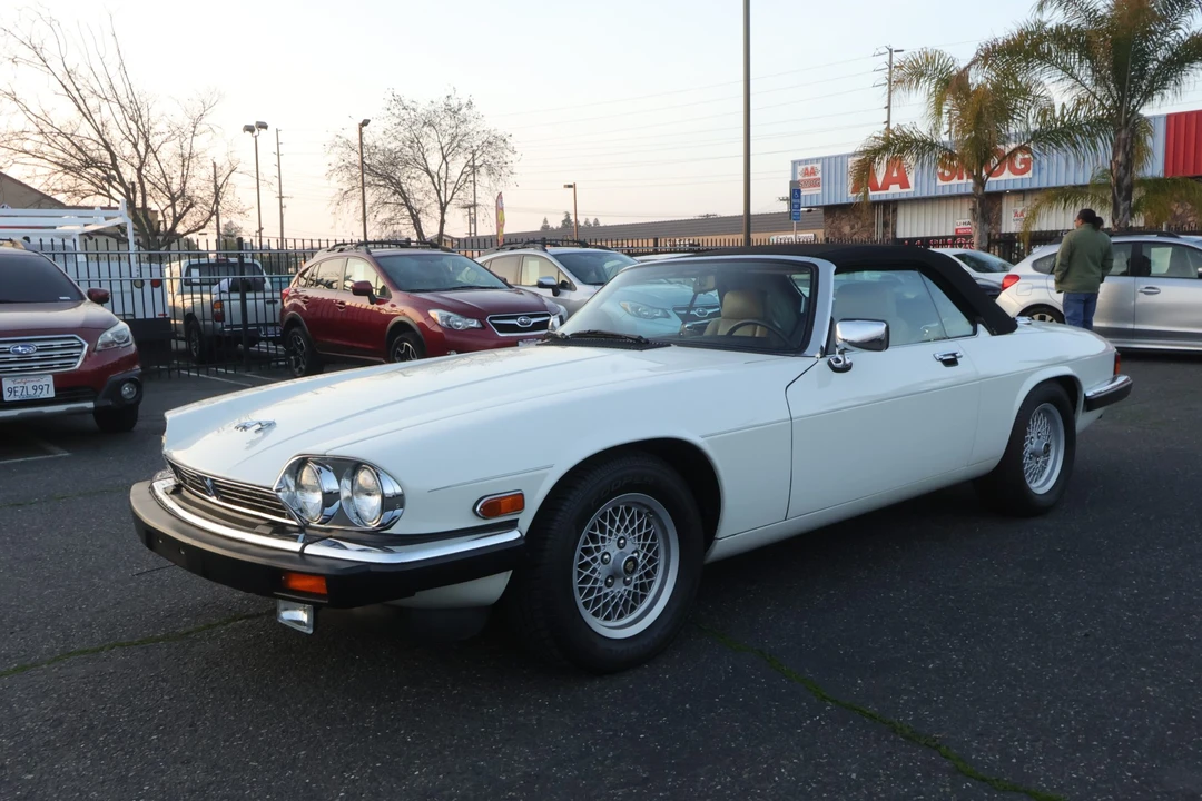 1990 Jaguar XJS Convertible - Image 5 of 31