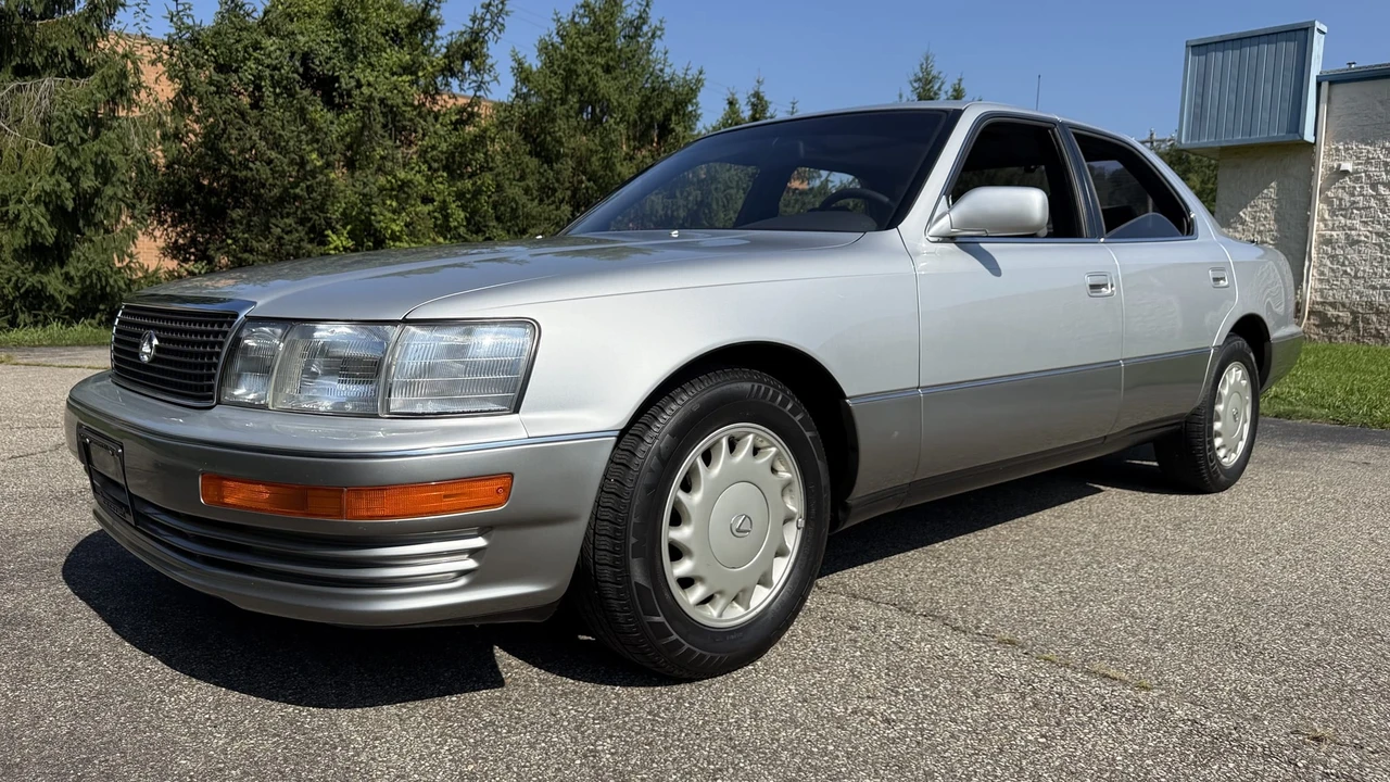 1990 Lexus LS 1st Gen - Image 5 of 31
