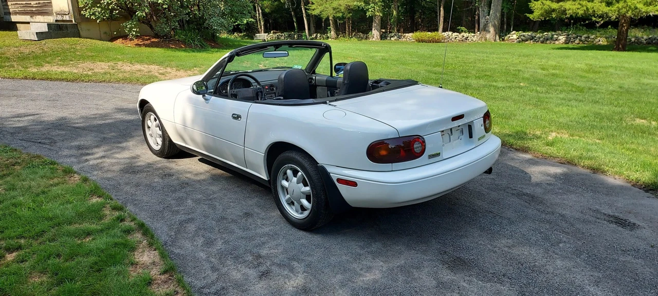1990 Mazda NA MX-5 Miata - Image 5 of 31