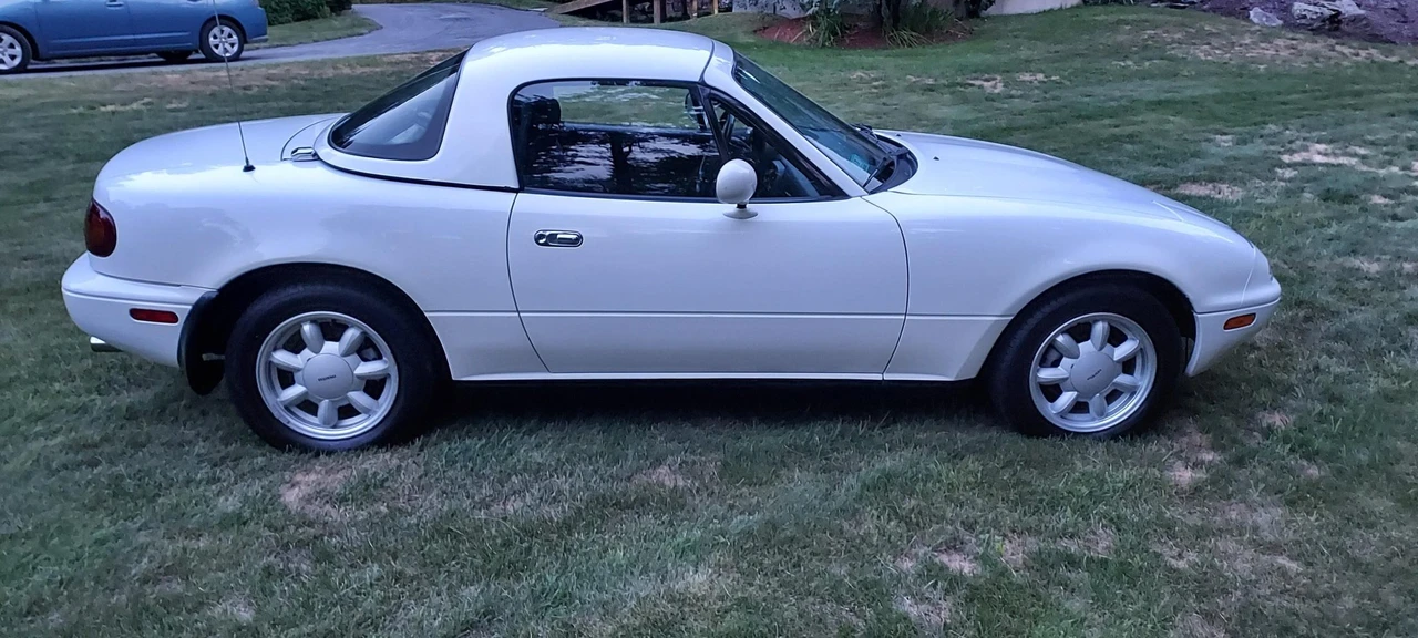 1990 Mazda NA MX-5 Miata - Image 29 of 31