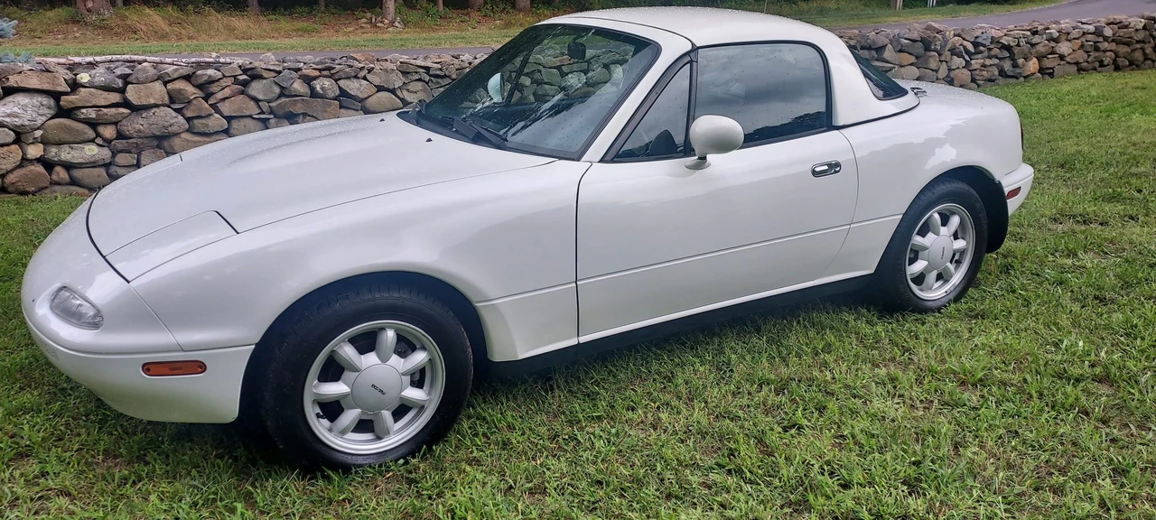 1990 Mazda NA MX-5 Miata - Image 16 of 31