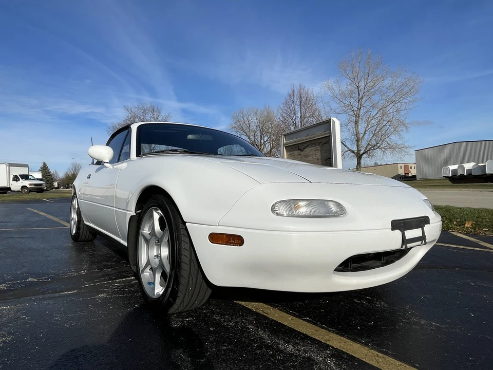 1990 Mazda NA MX-5 Miata - Image 25 of 31