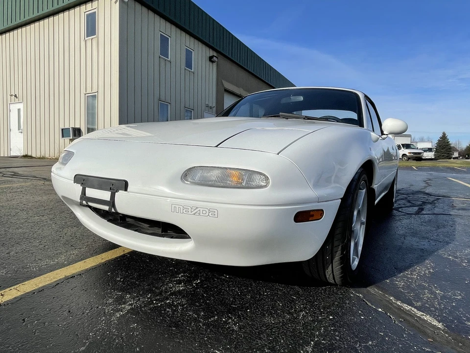 1990 Mazda NA MX-5 Miata - Image 28 of 31