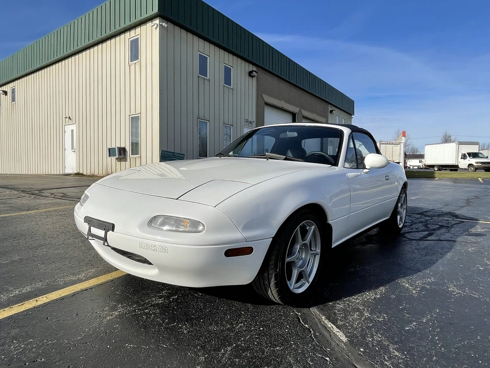 1990 Mazda NA MX-5 Miata - Image 30 of 31