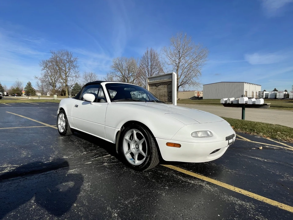 1990 Mazda NA MX-5 Miata - Image 23 of 31