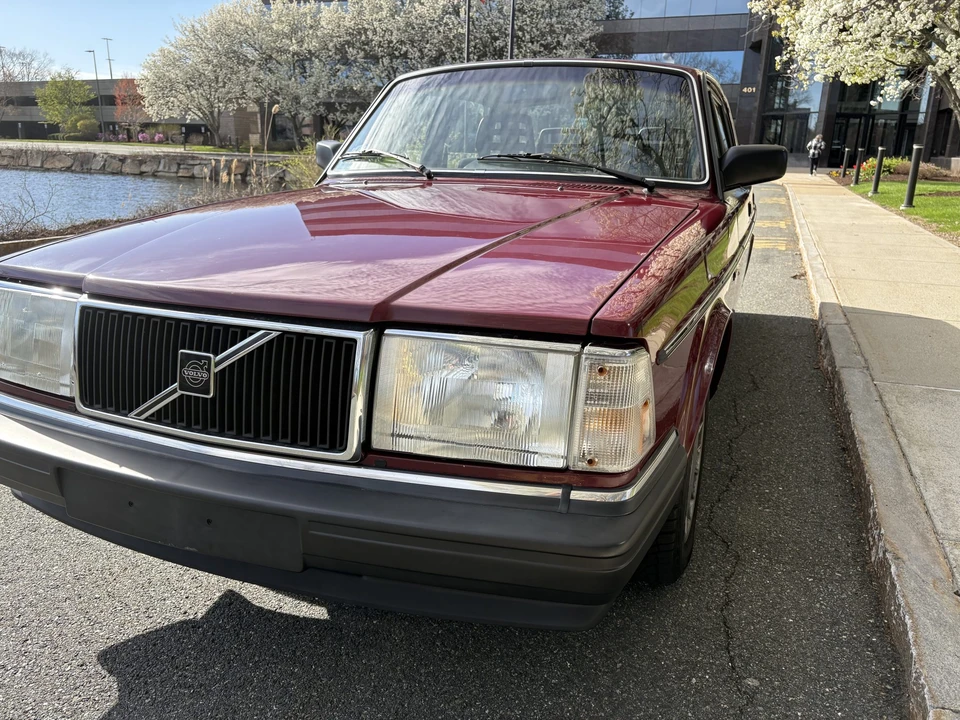 1990 Volvo 244 - Image 12 of 31