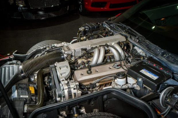 1991 Chevrolet Corvette C4 - Image 6 of 8