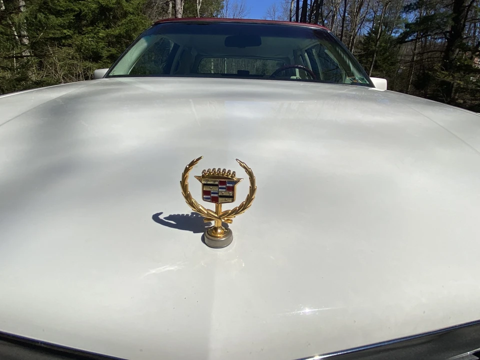 1992 Cadillac DeVille 6th Gen - Image 21 of 31