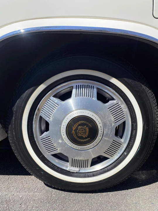 1992 Cadillac DeVille 6th Gen - Image 31 of 31