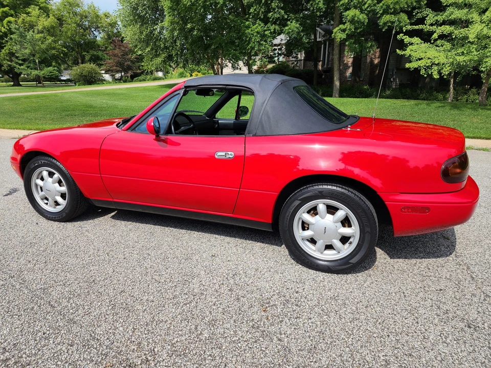 1992 Mazda NA MX-5 Miata - Image 6 of 31
