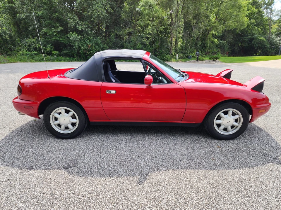 1992 Mazda NA MX-5 Miata - Image 13 of 31