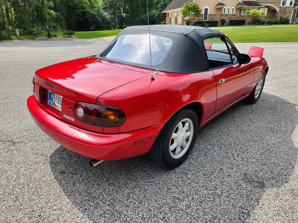 1992 Mazda NA MX-5 Miata - Image 9 of 31