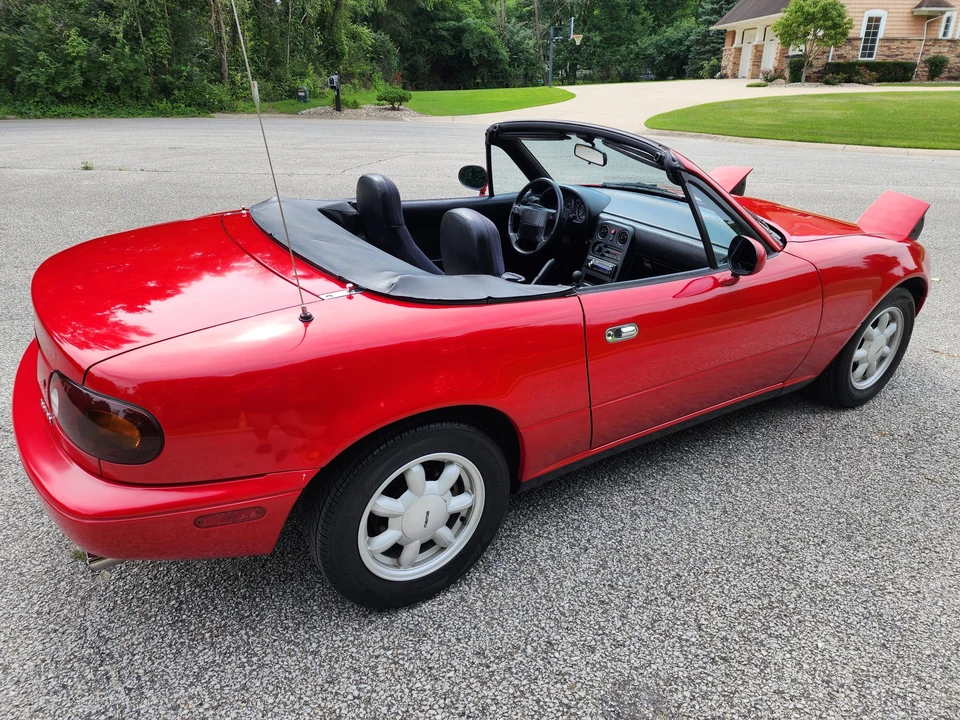 1992 Mazda NA MX-5 Miata - Image 25 of 31