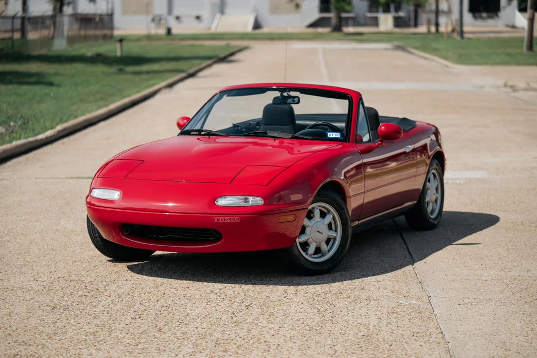 1992 Mazda NA MX-5 Miata - Image 2 of 31