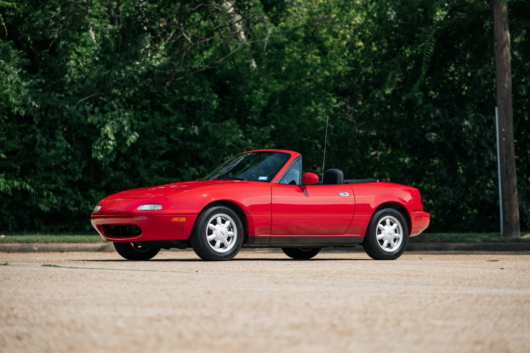 1992 Mazda NA MX-5 Miata - Image 6 of 31