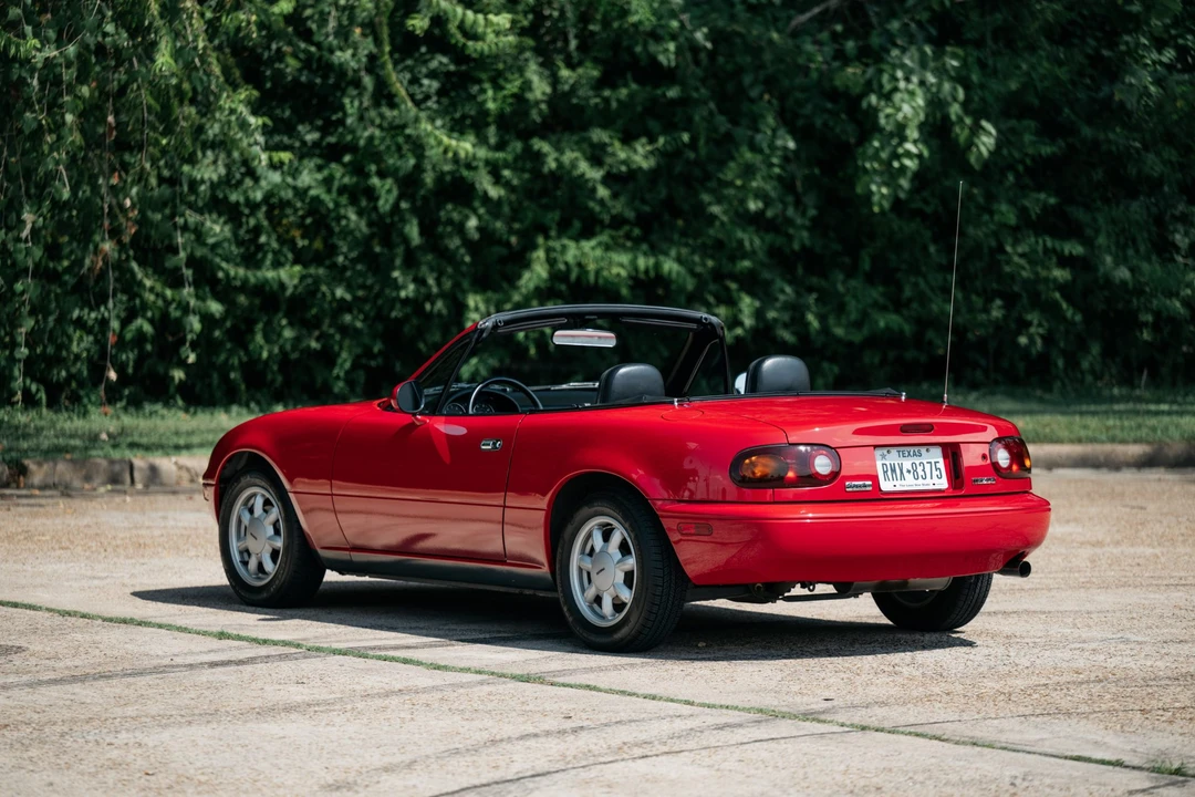 1992 Mazda NA MX-5 Miata - Image 11 of 31