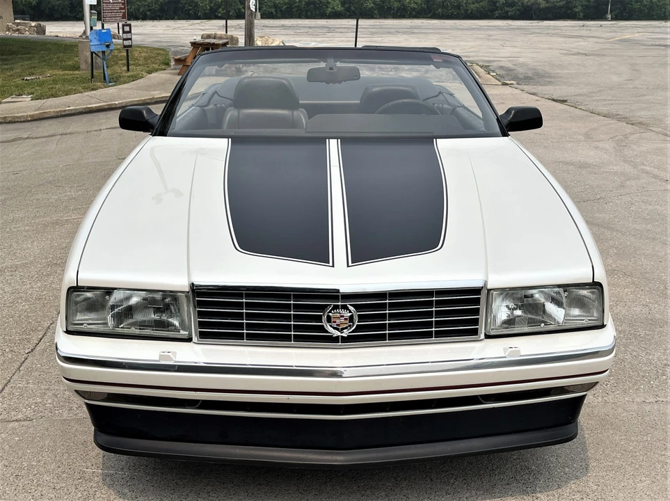 1993 Cadillac Allante - Image 6 of 31