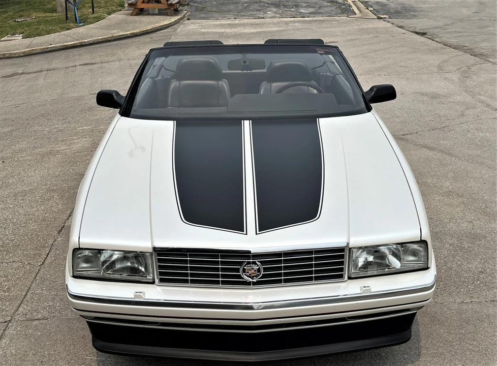 1993 Cadillac Allante - Image 7 of 31