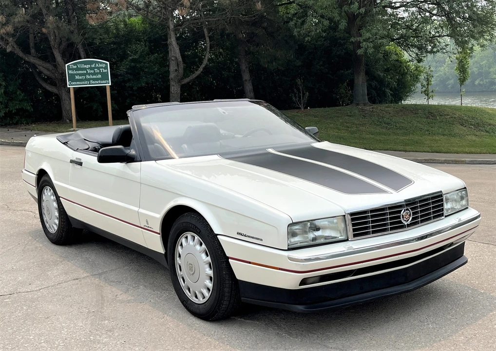 1993 Cadillac Allante - Image 9 of 31