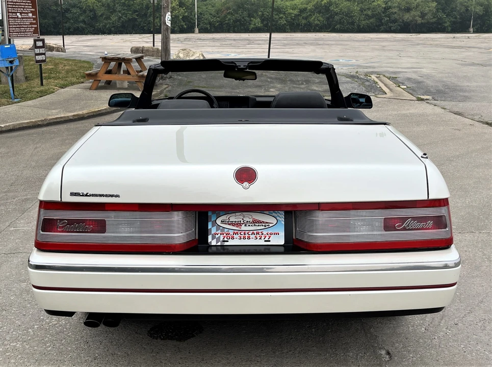 1993 Cadillac Allante - Image 20 of 31