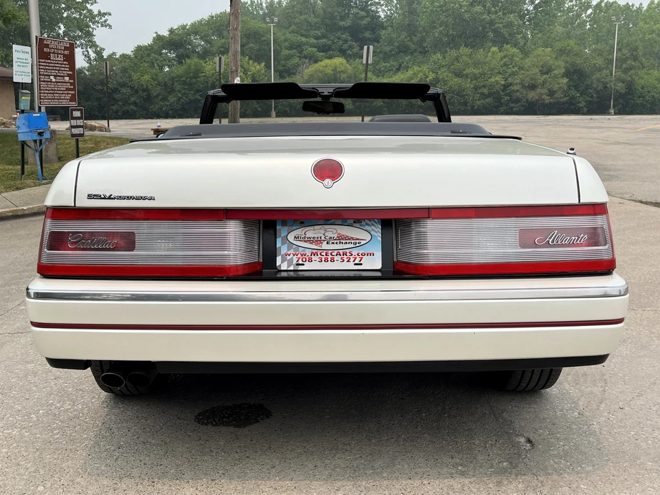 1993 Cadillac Allante - Image 19 of 31