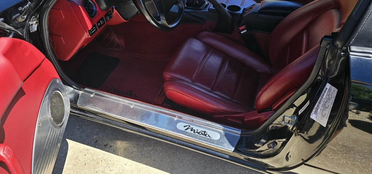 1993 Mazda NA MX-5 Miata - Image 26 of 31