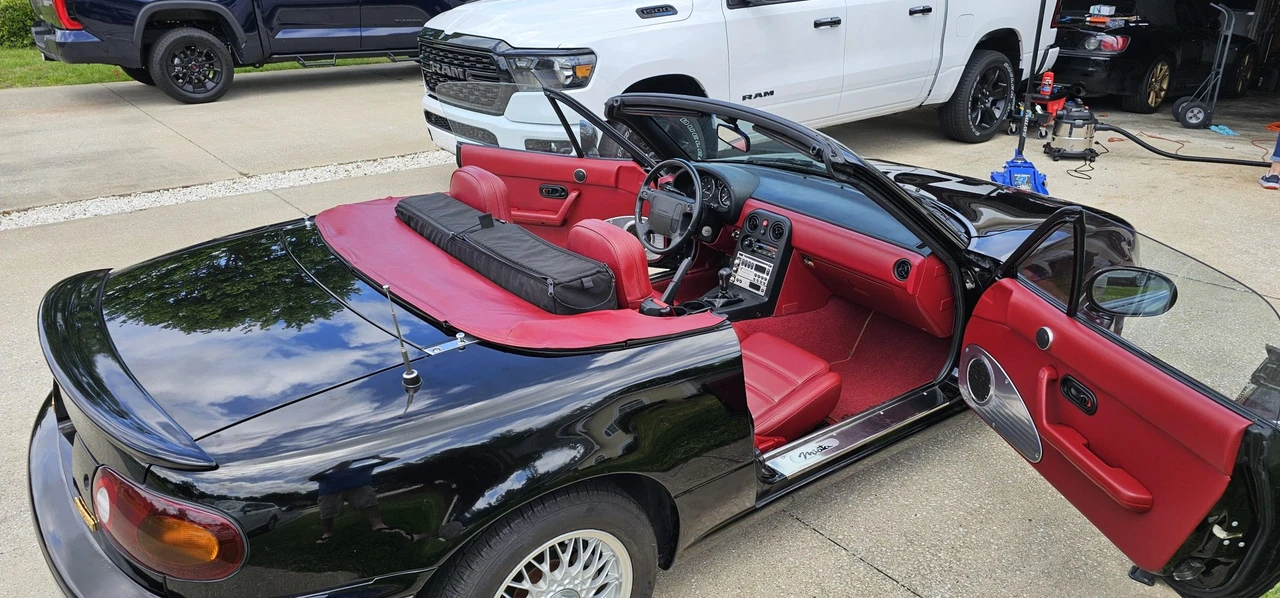 1993 Mazda NA MX-5 Miata - Image 13 of 31