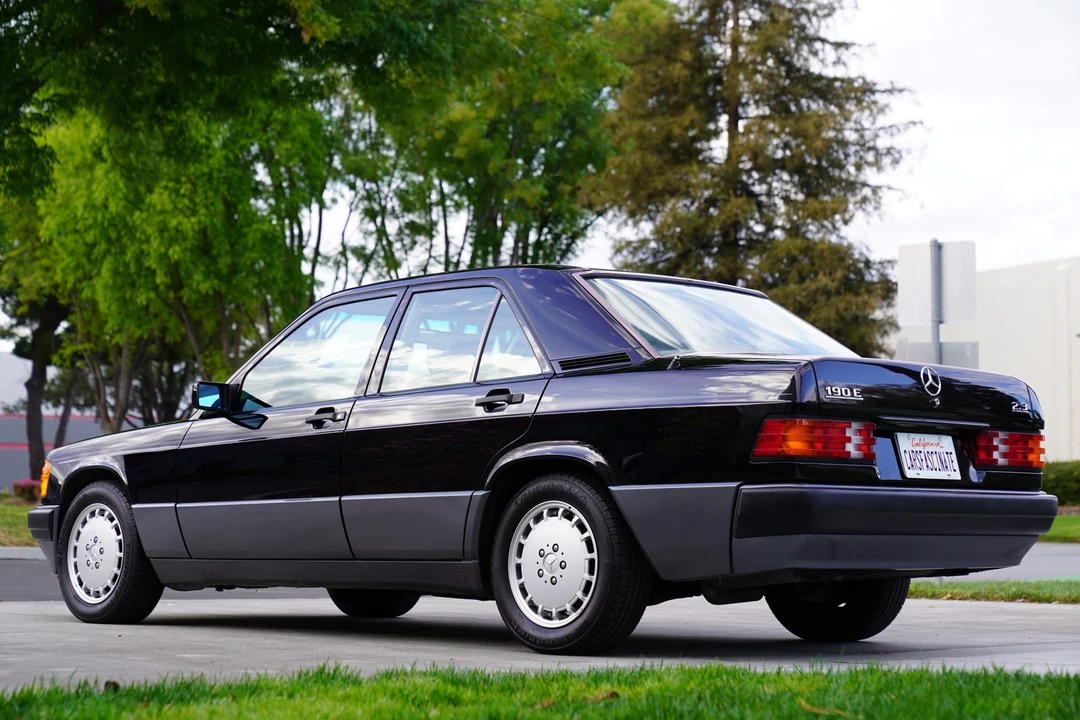 1993 Mercedes-Benz 190E - Image 6 of 31