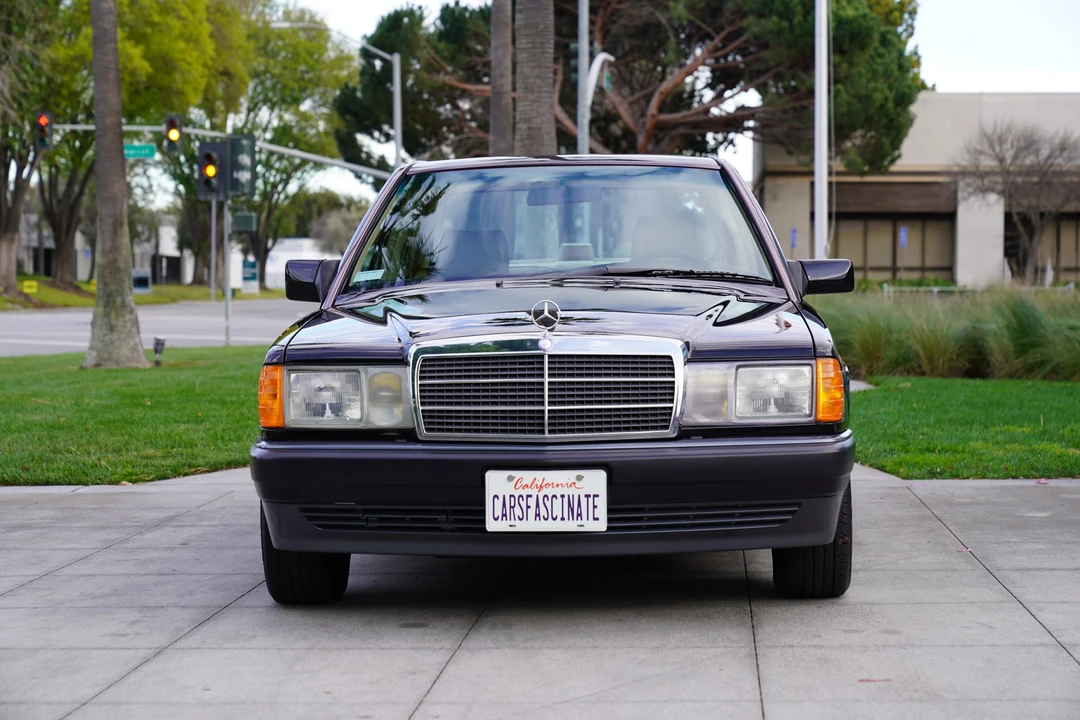 1993 Mercedes-Benz 190E - Image 9 of 31