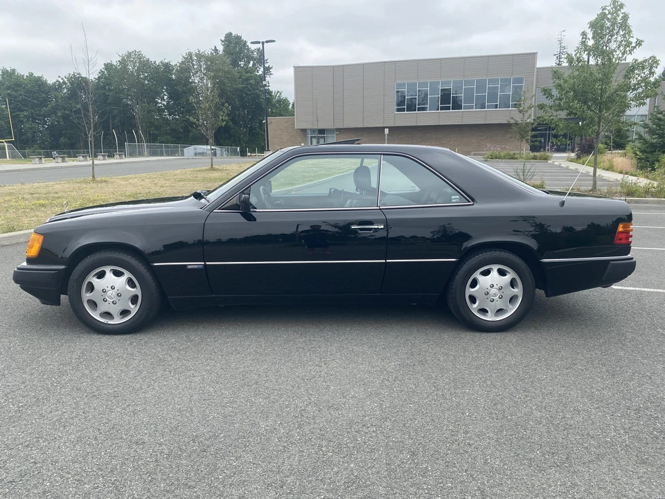 1993 Mercedes-Benz W124 E-Class - Image 10 of 31