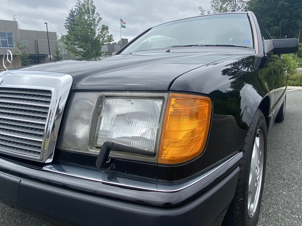 1993 Mercedes-Benz W124 E-Class - Image 18 of 31
