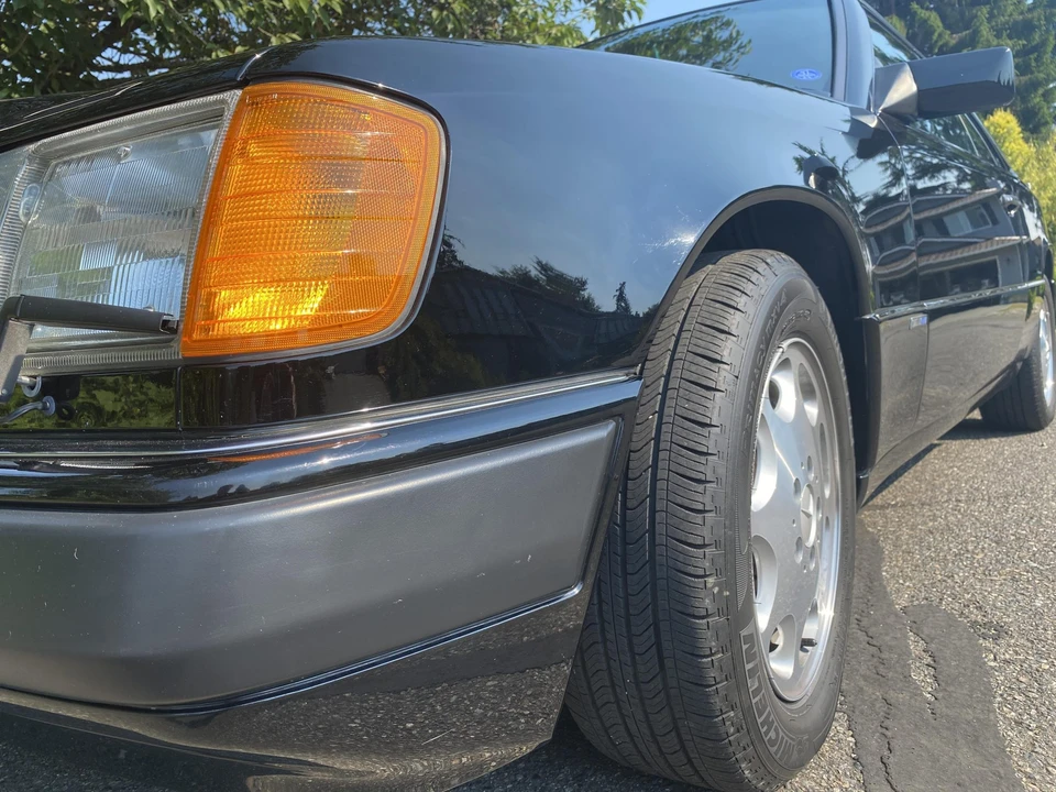 1993 Mercedes-Benz W124 E-Class - Image 16 of 31
