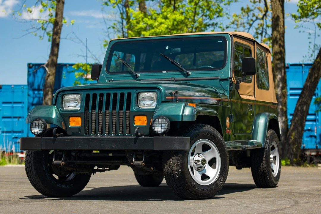 1994 Jeep YJ Wrangler - Image 7 of 31