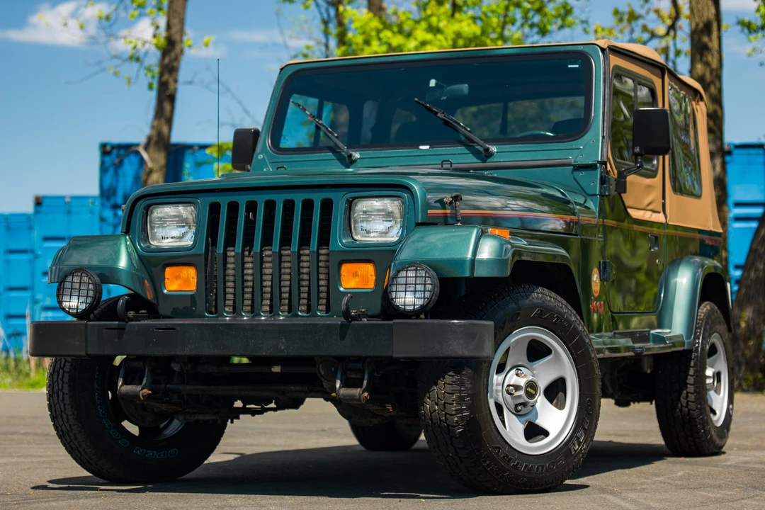 1994 Jeep YJ Wrangler - Image 9 of 31