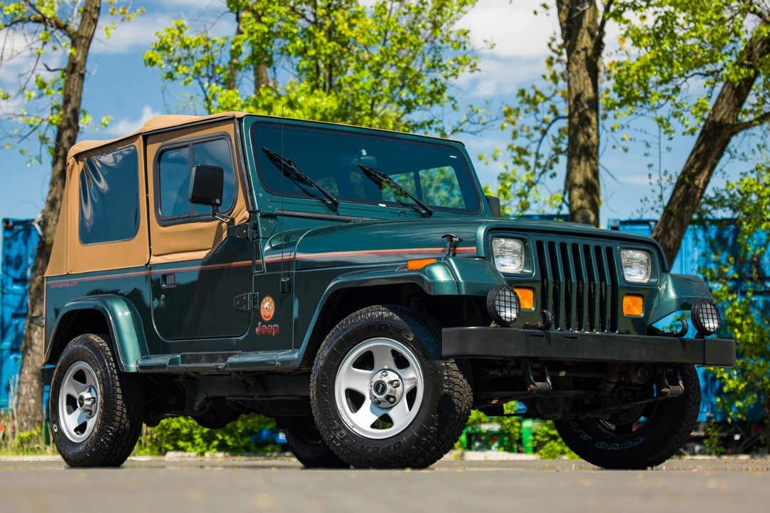 1994 Jeep YJ Wrangler - Image 28 of 31