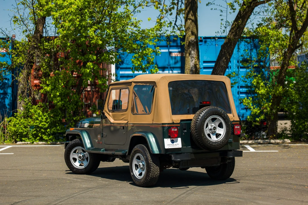1994 Jeep YJ Wrangler - Image 12 of 31