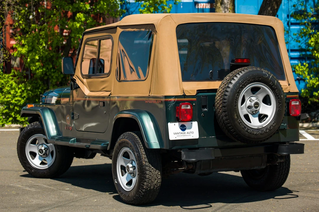 1994 Jeep YJ Wrangler - Image 14 of 31